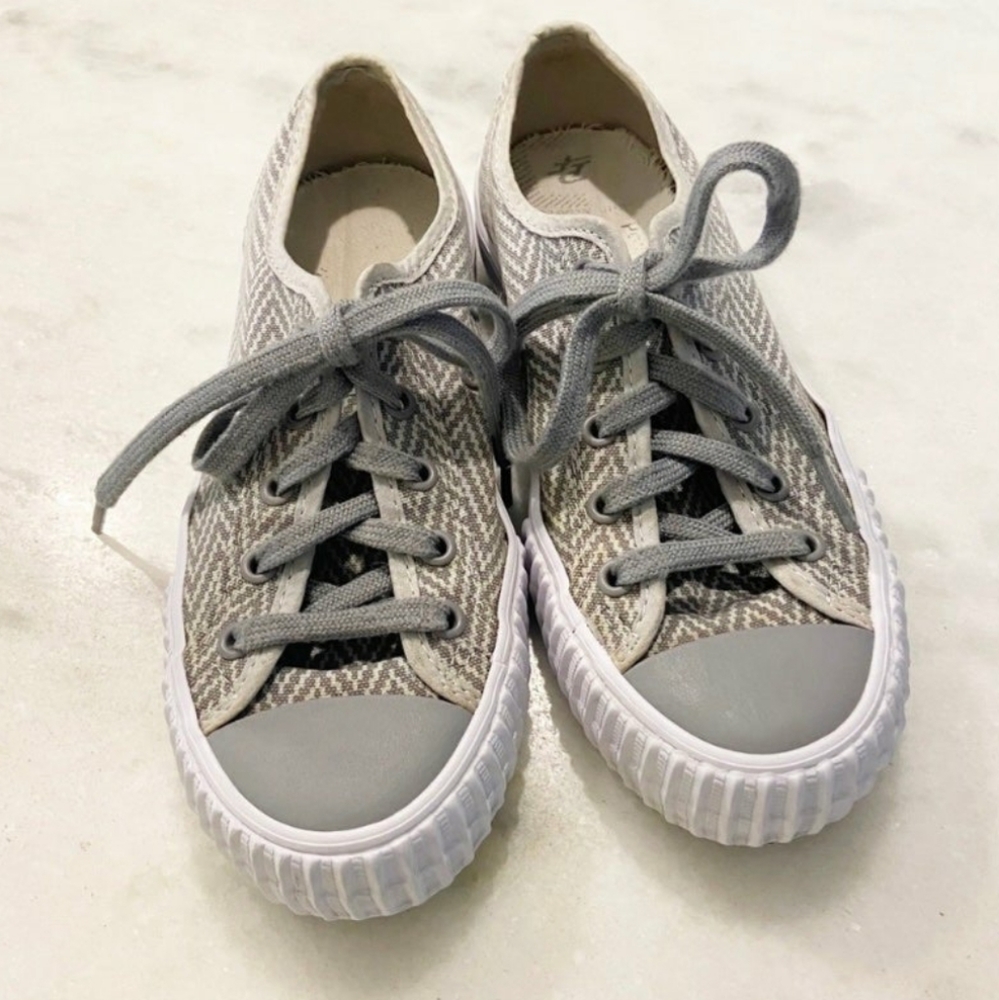 Pf flyers purple shoes m 5.5